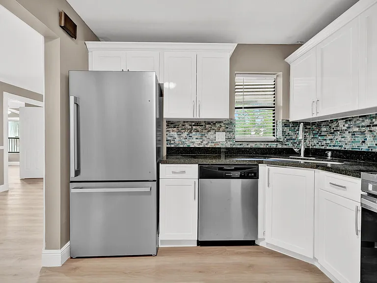 3287 Cocoplum Cir #3321 — Photo 6