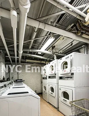 Rented by NYC Empire Realty Inc | media 17