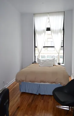 Rented by Tabak Real Estate | media 18