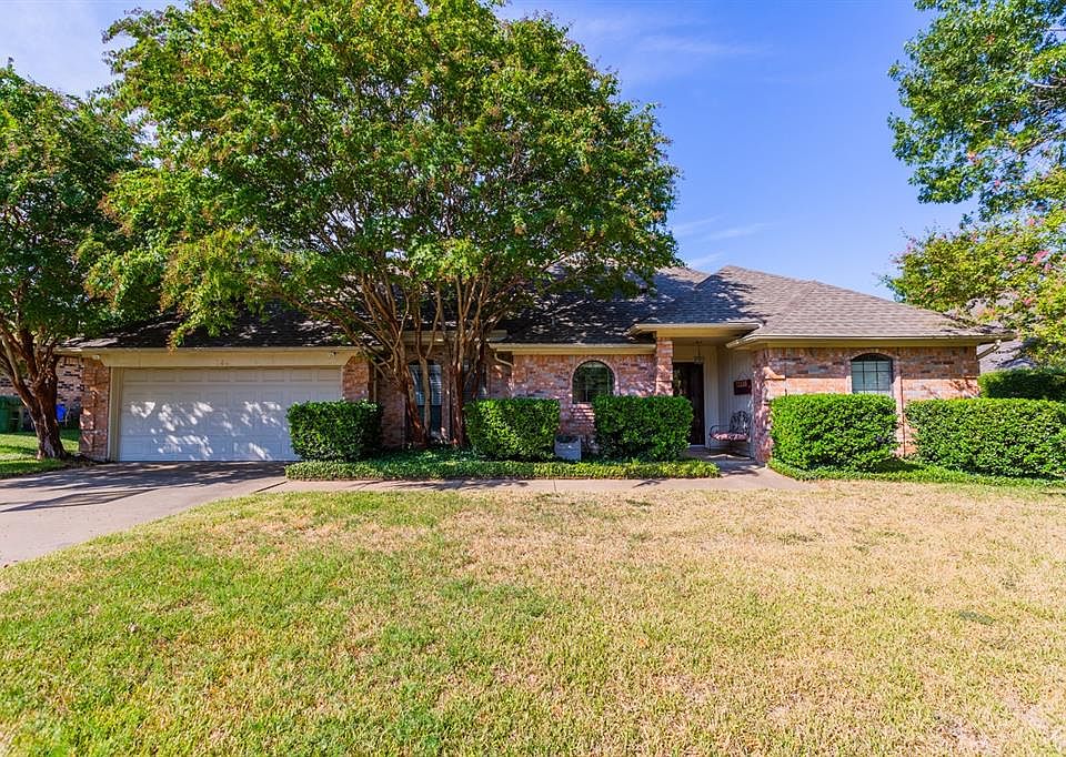 1st image of 7805 Redwood Ct
