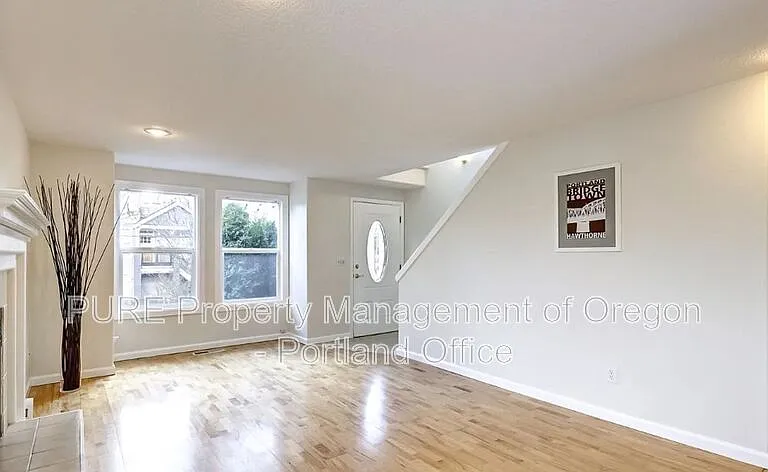 310 NE Morris St — Photo 6