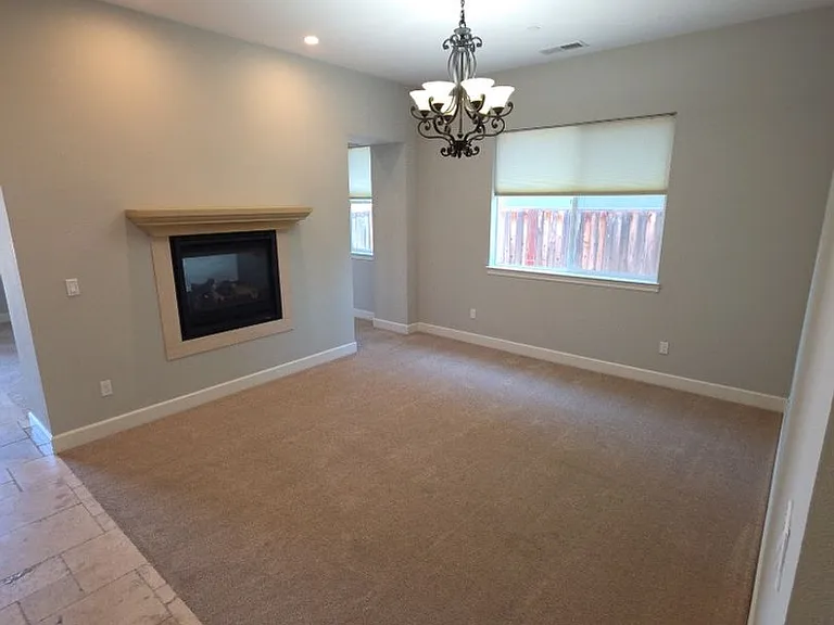 245 Katie Ct — Photo 2