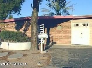 1524 N Swan Rd, Tucson, AZ 85712