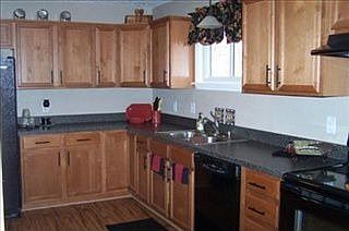 3rd image of 227 E Doris Dr