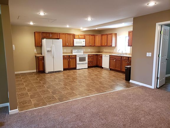 Large eat in kitchen