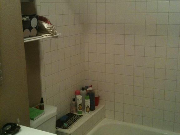 Full size tub and shower