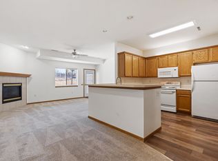 911 Harper Dr #993, Verona, WI 53593