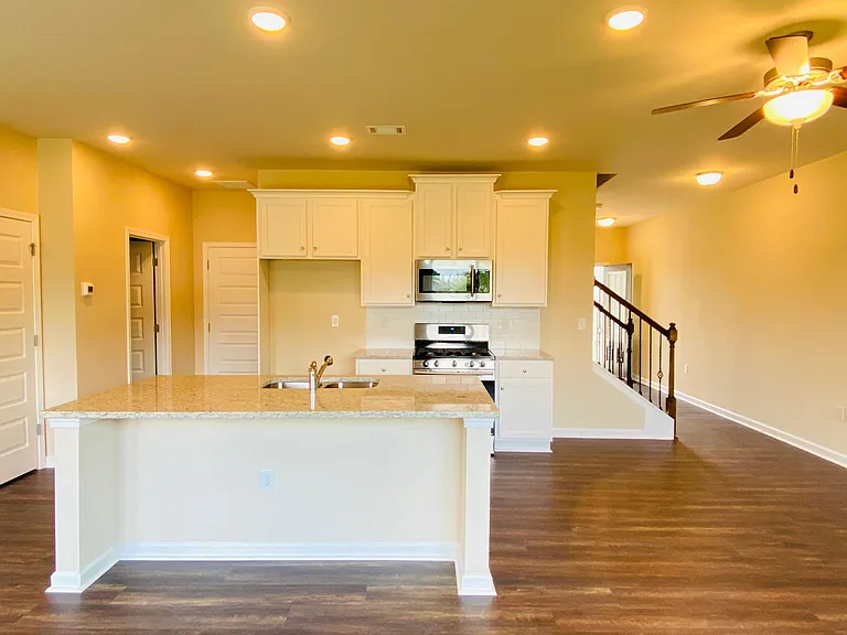 3681 Prospect Point Dr — Photo 10
