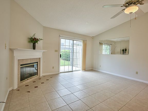 2nd image of 3561 NE Tubbercurry Ct