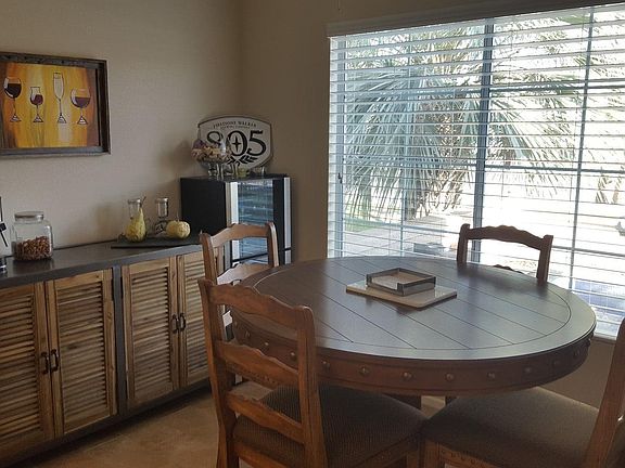 3rd image of 79330 Desert Stream Dr