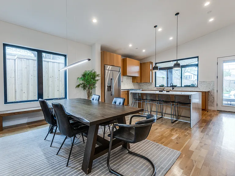 6023 Richmond Ave — Photo 13