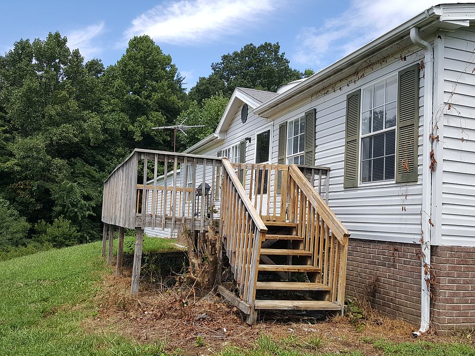 2nd image of 133 Frances Ln
