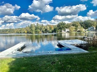 125 Lake Dr, Glocester, RI 02814