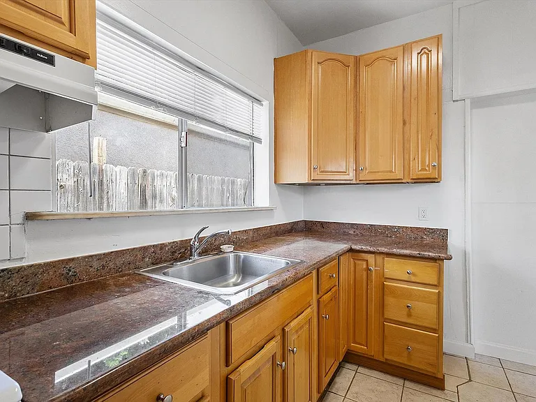 453 Central Ave #C — Photo 8