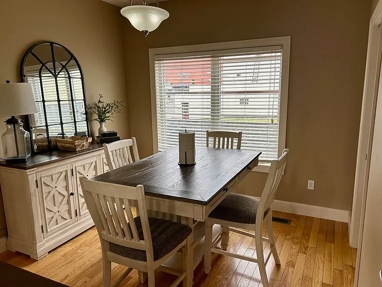 392 Frontier Ave — Photo 5
