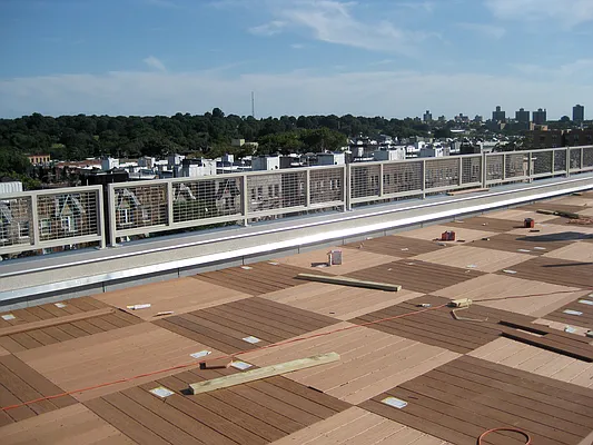 Rented by Joel Weisz, LREB | media 24