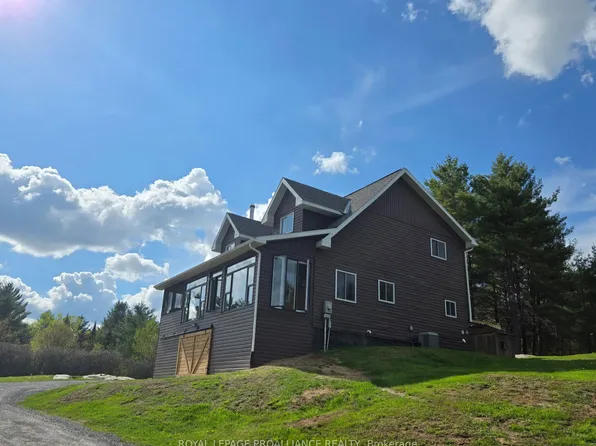 340 Deer Rock Lake Rd, Addington Highlands, ON K0H 1P0
