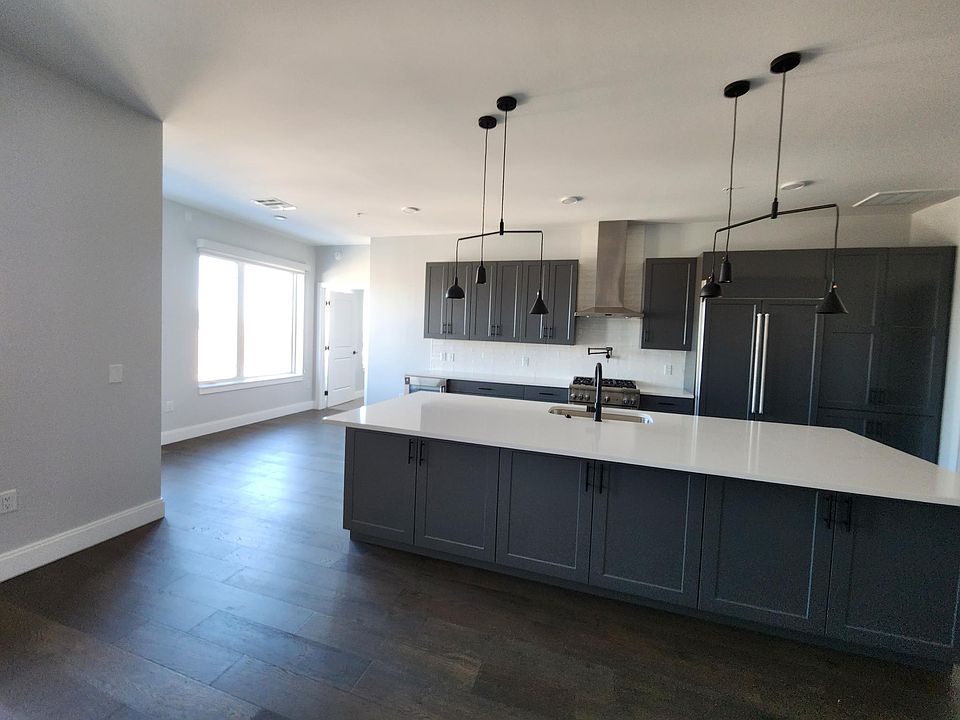 1st image of 1370 19th St #1103