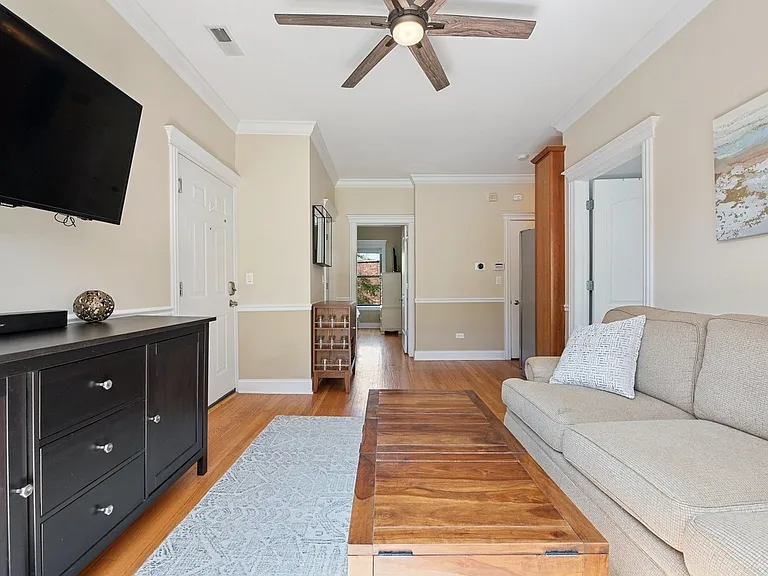 625.5 W Arlington Pl #3N — Photo 4