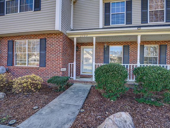 3rd image of 3700 Meadow Green Dr