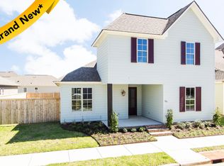 203 Catamaran Dr, Youngsville, LA 70592