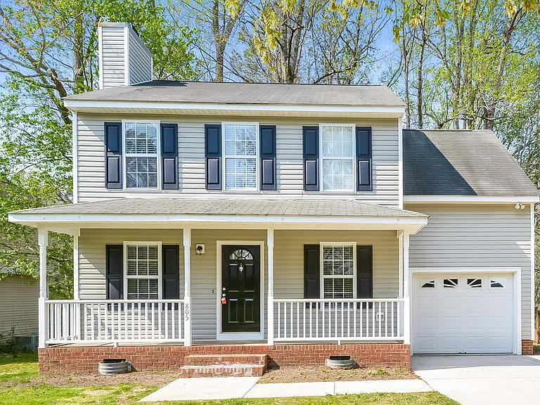 805 Wallridge Dr — Photo 1