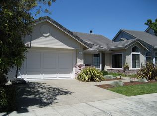 27 Ross Rd, Alameda, CA 94502