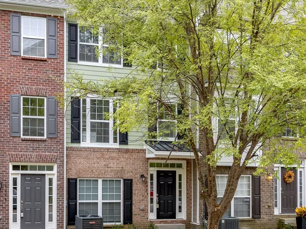 8222 Lenox Creekside Dr, Antioch, TN 37013