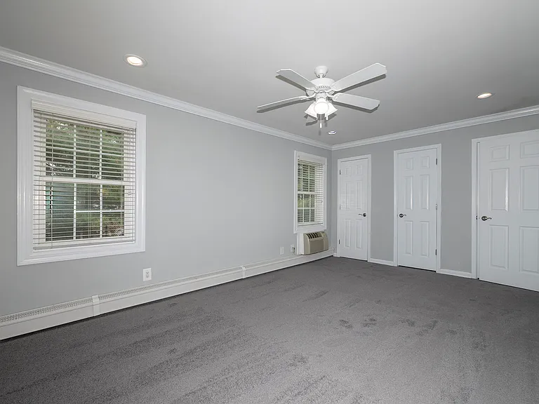 Fairfield Village At Commack — Photo 34