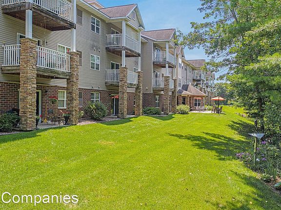 5th image of 921 22nd Ave NE #10795638