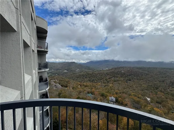 303 Sugar Top Drive #9-3928, Sugar Mountain, NC 28604