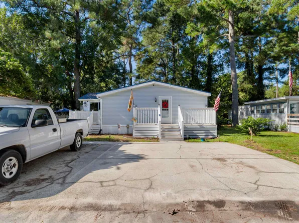 18 Spinnaker Ln., Murrells Inlet, SC 29576