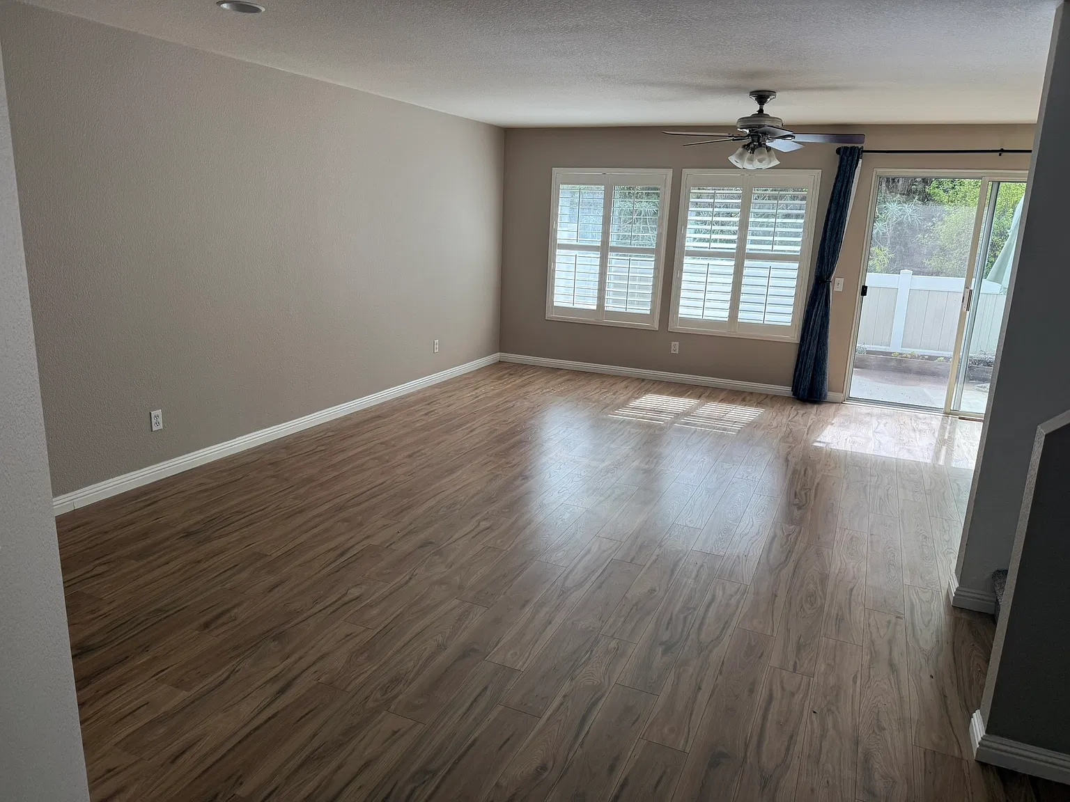 2 bed, 2.5 bath, 1400 sqft, $3,100 — Photo 1