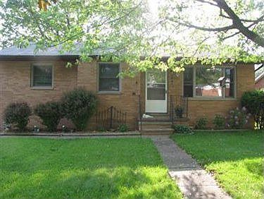 1st image of 590 Ferndale Ave