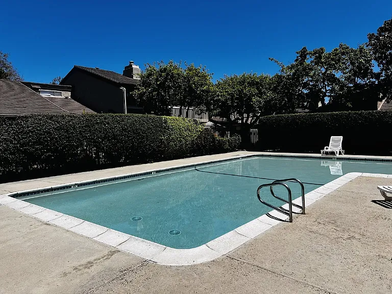 4705 Birchwood Cir — Photo 12