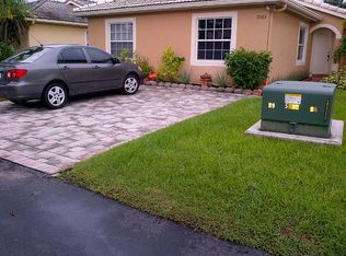 10563 SW 161st Pl, Miami, FL 33196