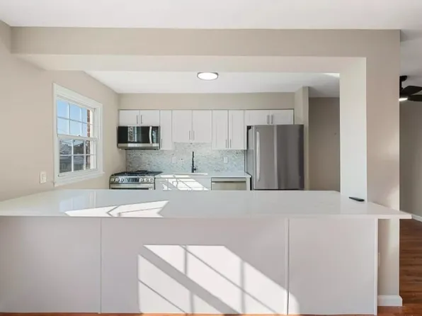 14 Delmar Rd Floor 2, Jersey City, NJ 07305