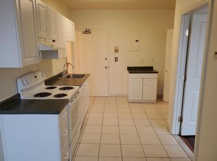 20 Henry St APT 1, Greenwich, CT 06830