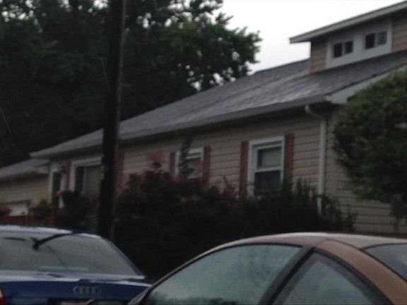3rd image of 2004 Lakewood Ave
