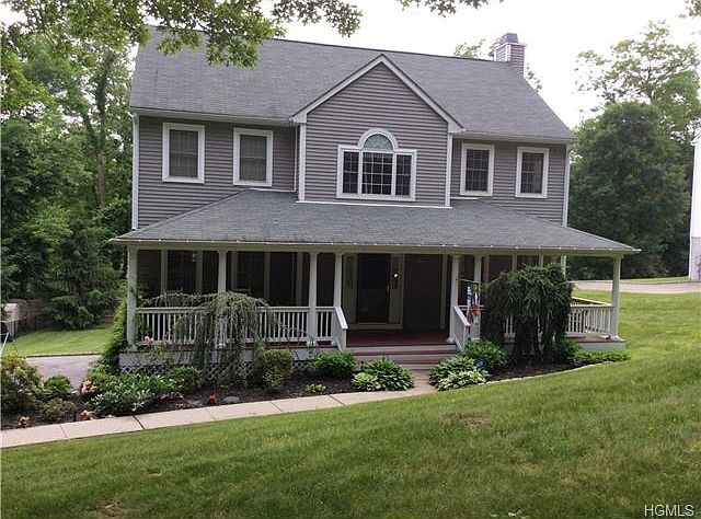 1st image of 131 Scenic Dr W