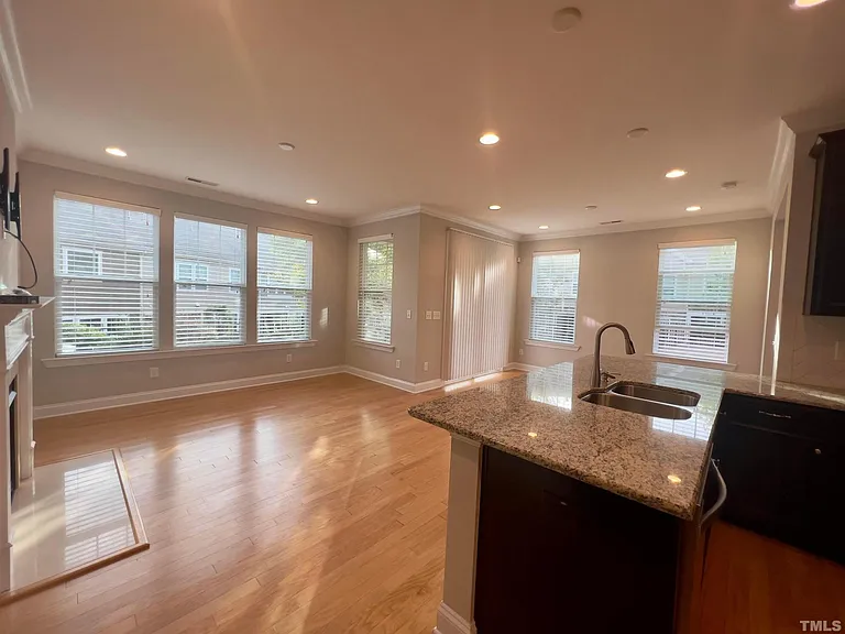 718 McRae Rd — Photo 16