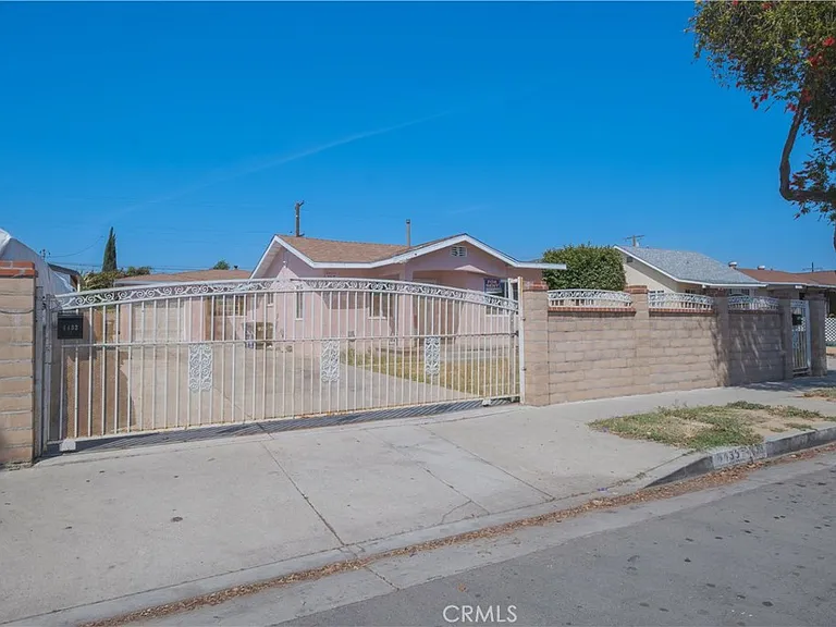4433 Triggs St E — Photo 4