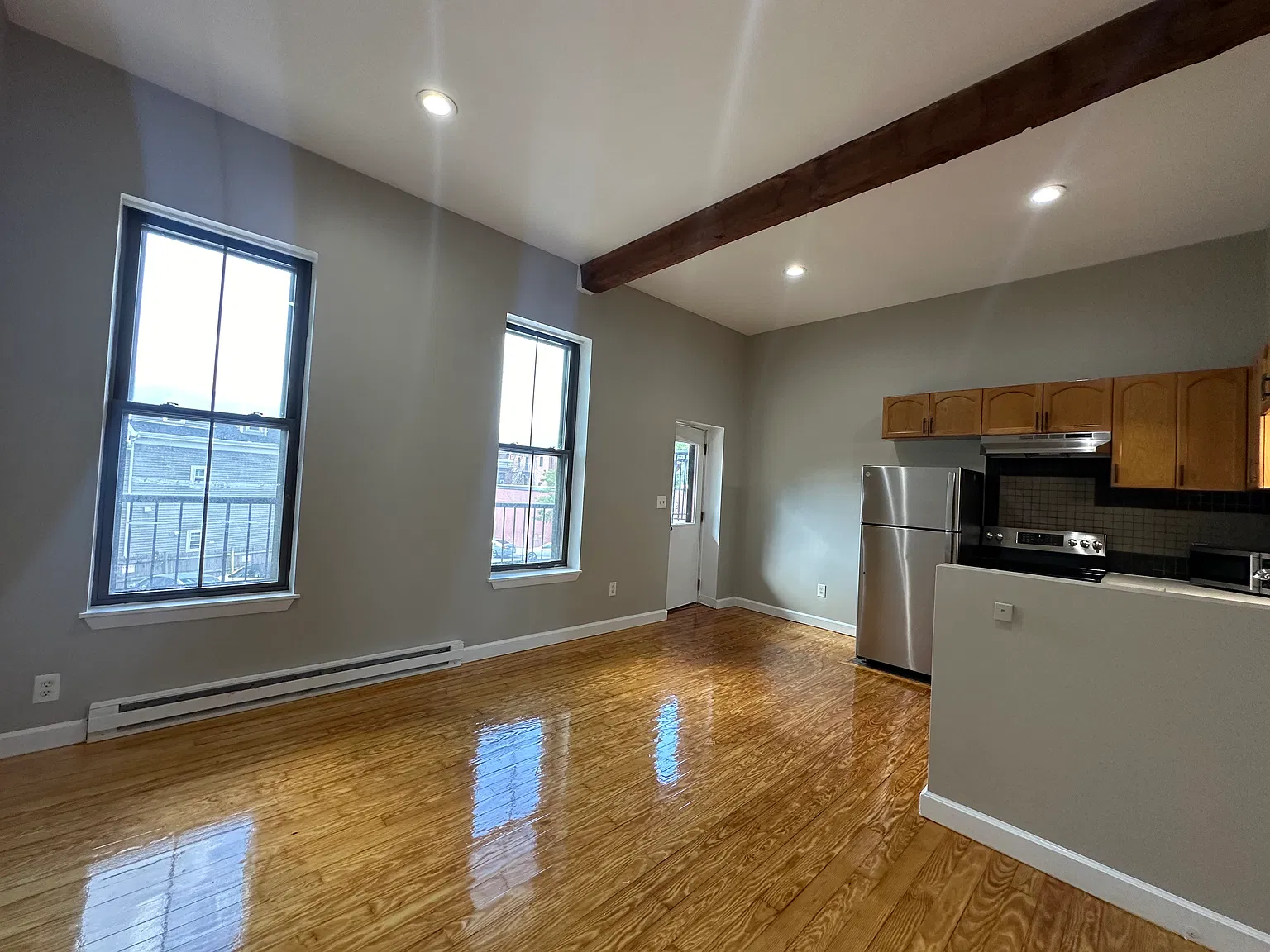 40 Williams St — Photo 3