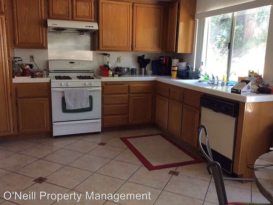2nd image of 138 Bracebridge Rd
