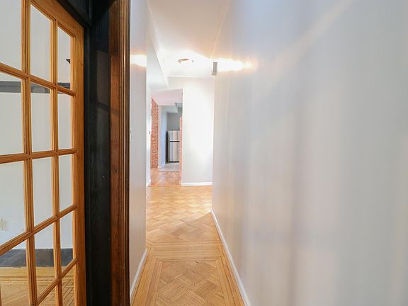 5th image of 209 Woodworth Ave Floor 1