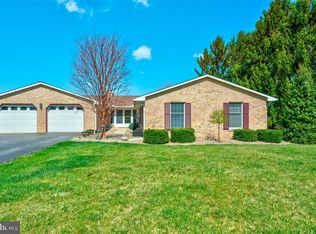 11772 Woodlea Dr, Waynesboro, PA 17268