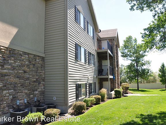 4th image of 1574 W Westbury Way
