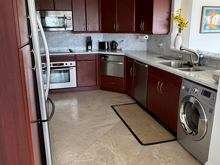 1000 Lowry St #7E — Photo 10