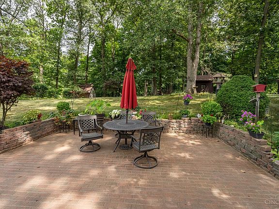 4th image of 152 Greystone Dr