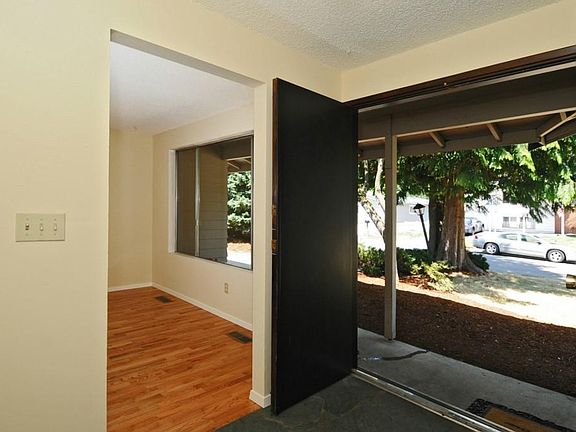 3rd image of 14611 SE 21st St